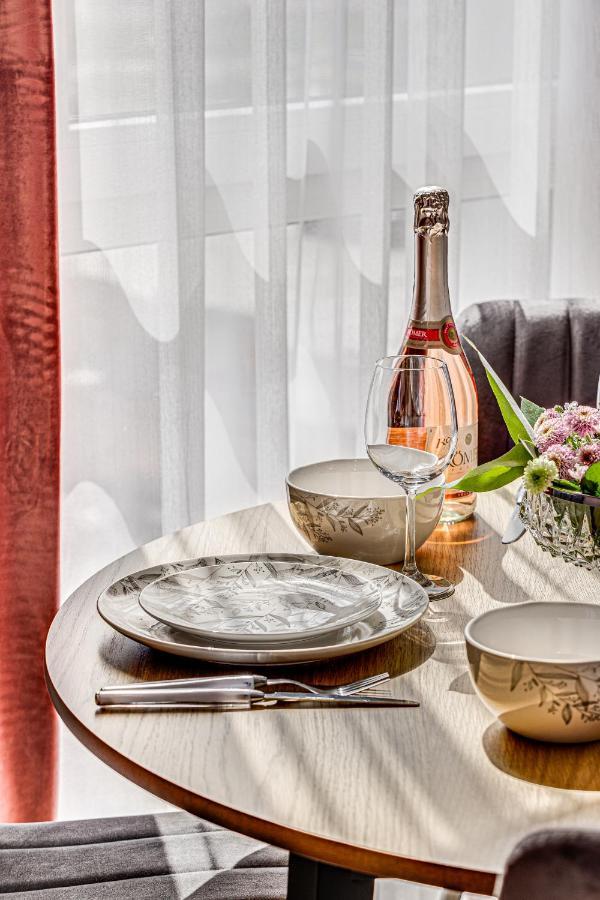 Elegant Apartment Near Afi & Atrium Mall Arad Luaran gambar