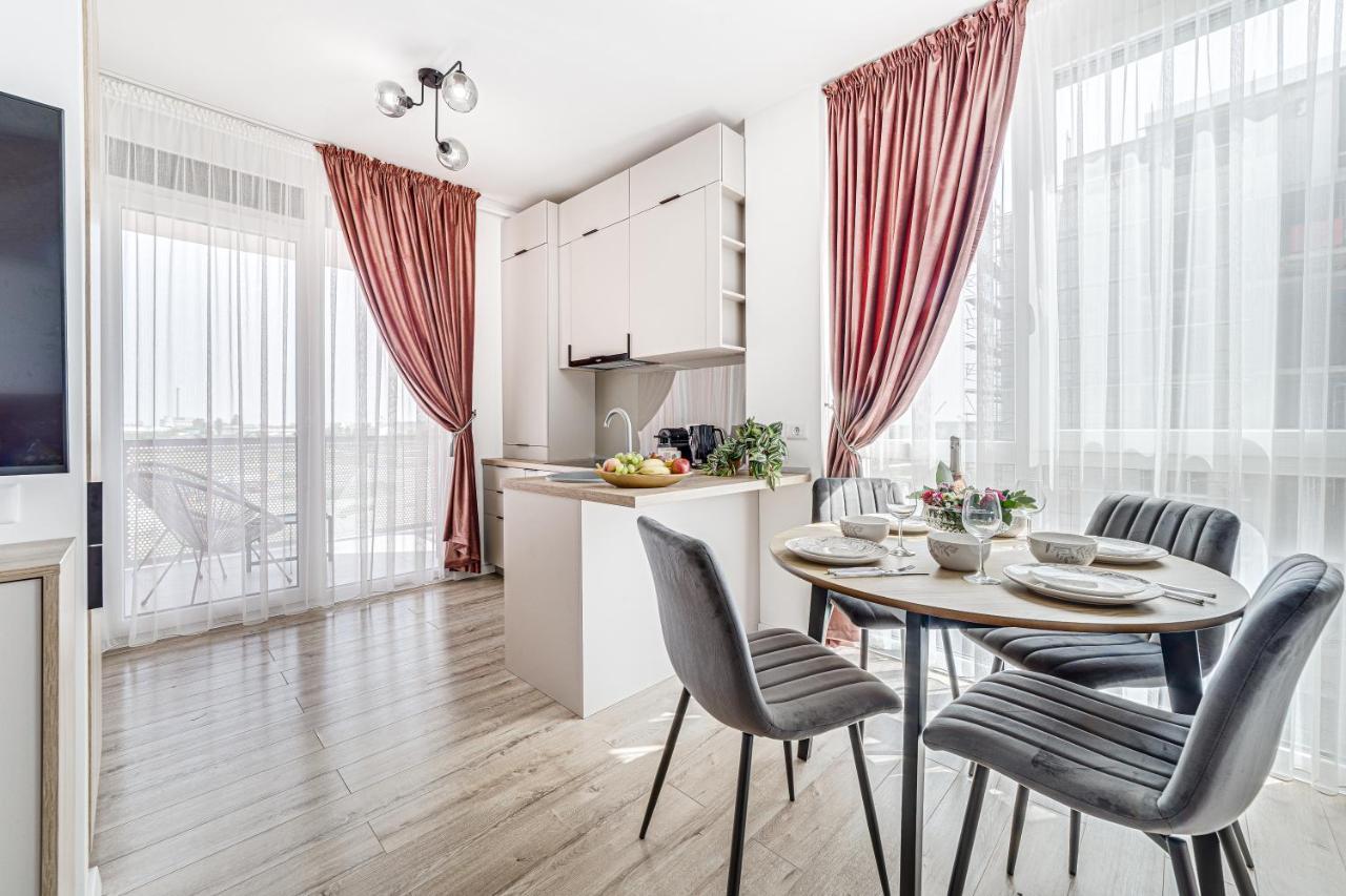 Elegant Apartment Near Afi & Atrium Mall Arad Luaran gambar